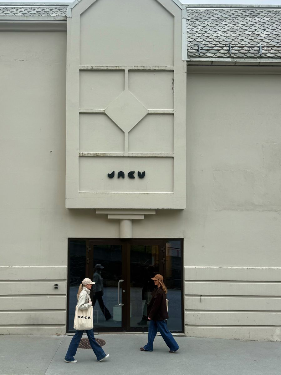 Jacu caps